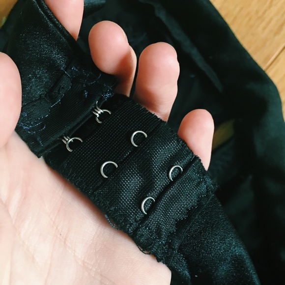 Hand made bralette - Picture 3 of 4